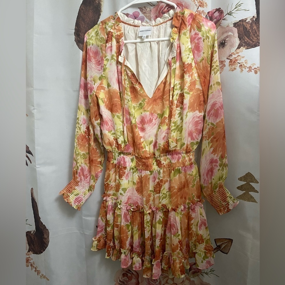 Small dress​​​​​​​